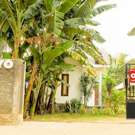 Oyo 1662 Zury Homestay Kuta  Exterior foto