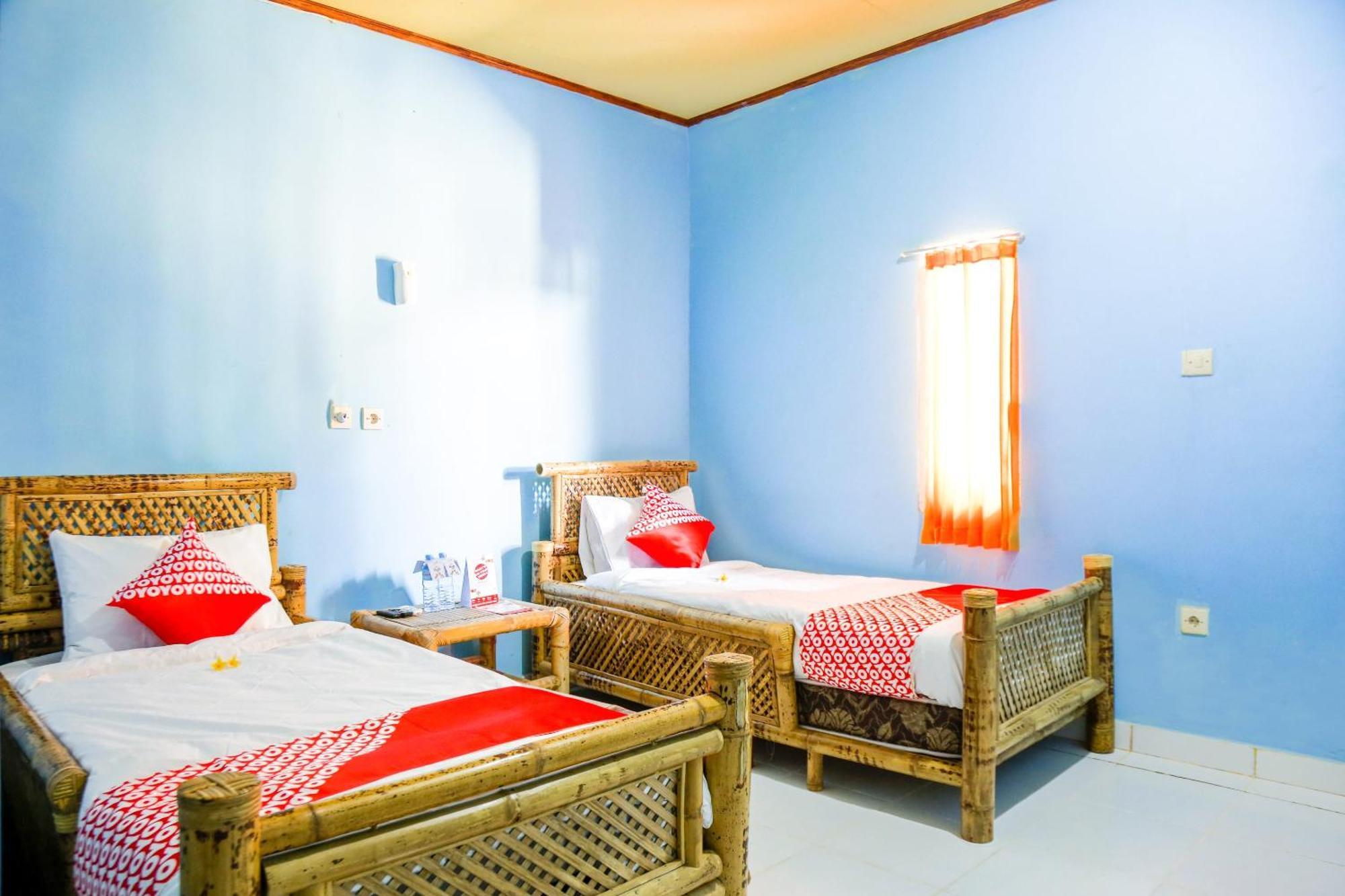 Oyo 1662 Zury Homestay Kuta  Exterior foto