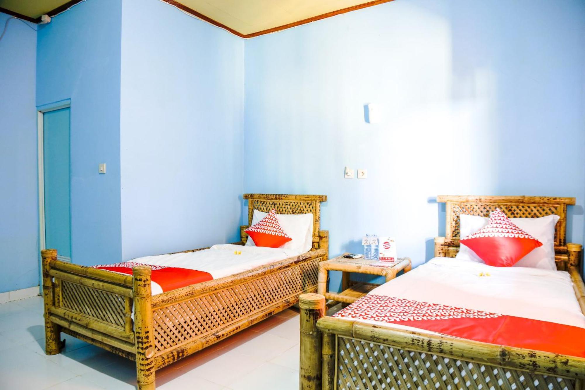 Oyo 1662 Zury Homestay Kuta  Exterior foto